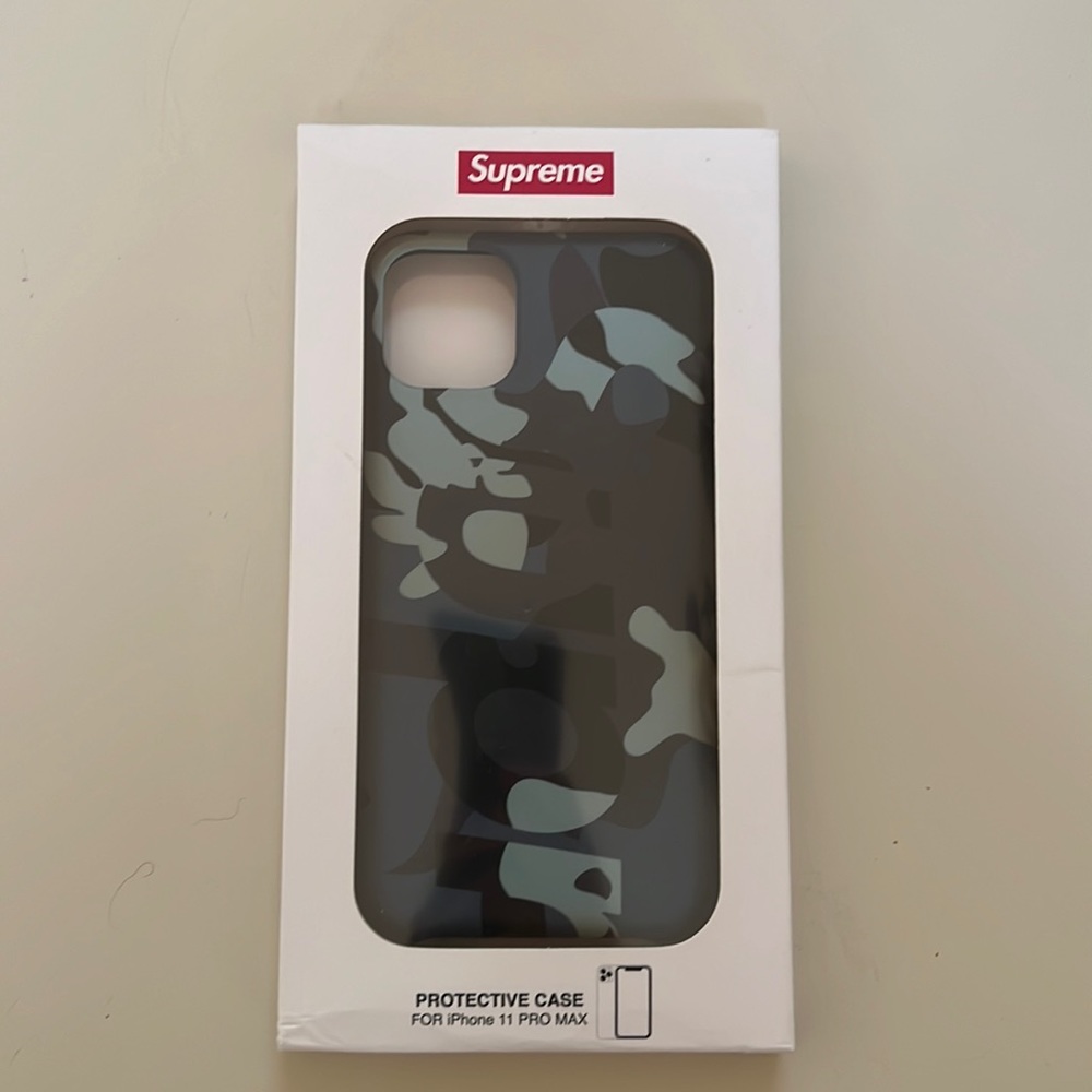 Supreme iPhone 11 Pro Max case